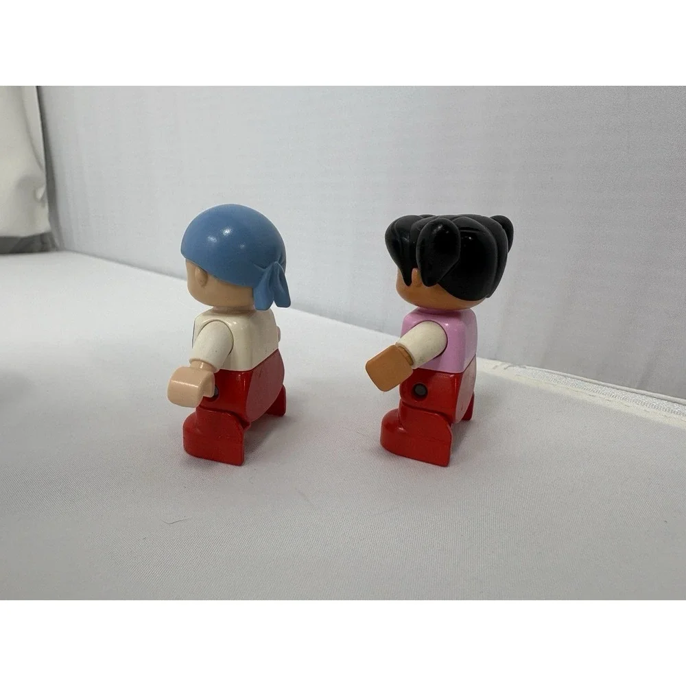2 LEGO Duplo Creative Building Basket  Minifig 2" Girl Bow Cubby Jake & Pirates - Picture 3 of 9